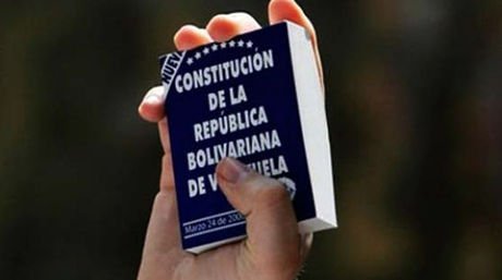 Constitucion-Republica-Bolivariana-Venezuela-Archivo_NACIMA20130306_0021_6
