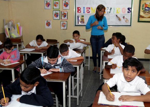 VENEZUELA--M-s-de-13-mil-escuelas-iniciar-n-clases-el-pr-ximo-martes