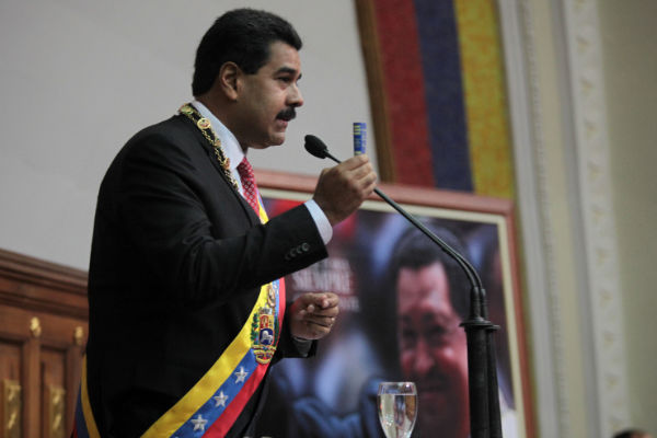 Maduro-en-la-AN1