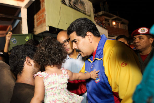 Presidente-Maduro-en-Caricuao-2