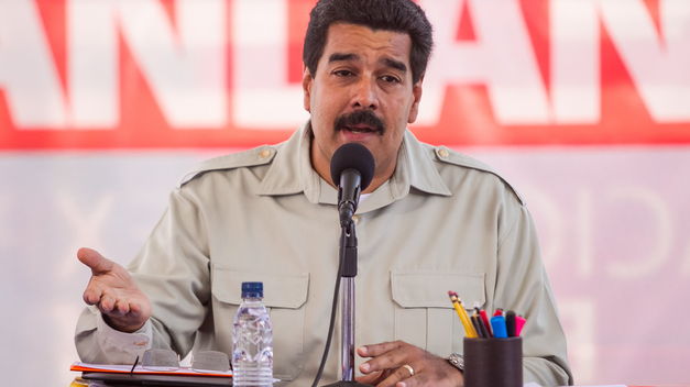 Maduro-abre-Twitter-idiomas_TINIMA20130903_0031_5