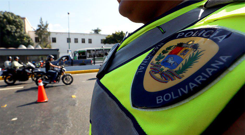 POLICIA-NACIONAL-BOLIVARIANA