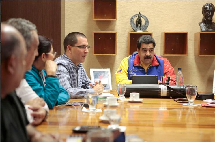 Maduro en reunion