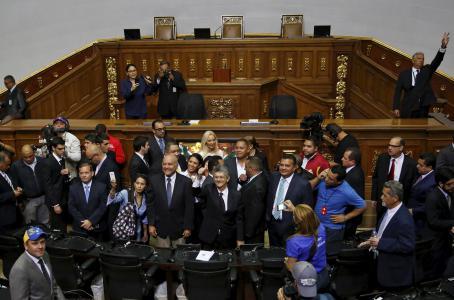 M-XICO--Venezuela-estrena-Asamblea-Nacional-con-el-control-de-la-oposici-n-br--br--gonzalo-morales