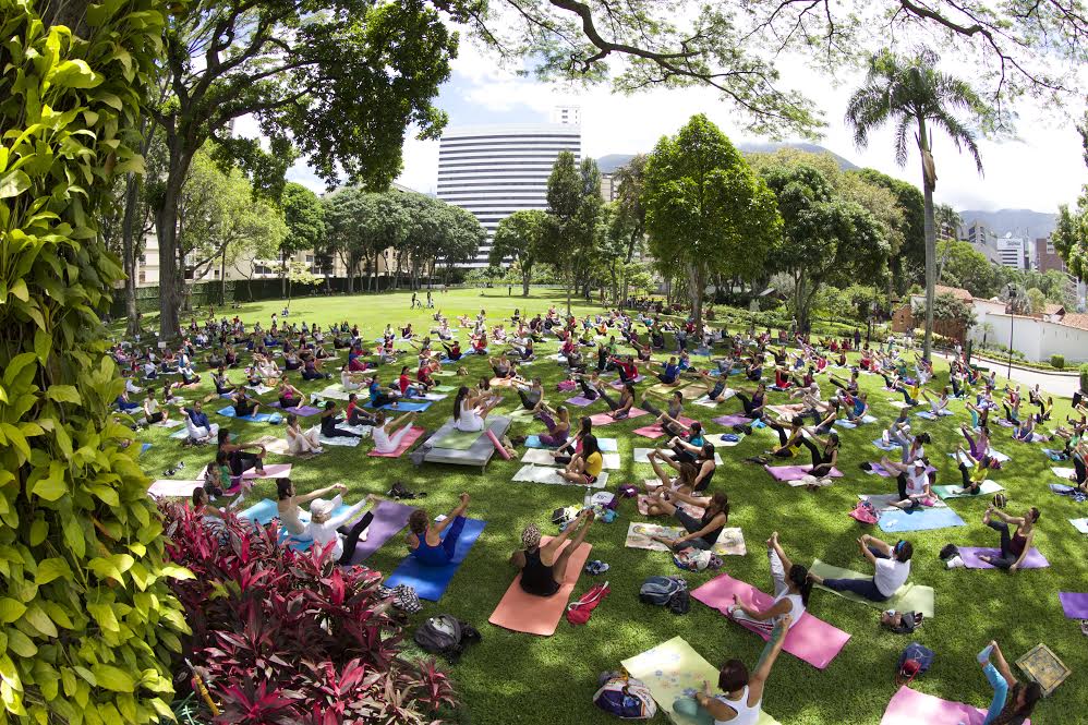 FOTO YOGA PDVSA LAE 1