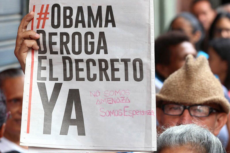 En-Cuba-firman-contra-campaña-Obama-Deroga-el-Decreto-YA-800x533