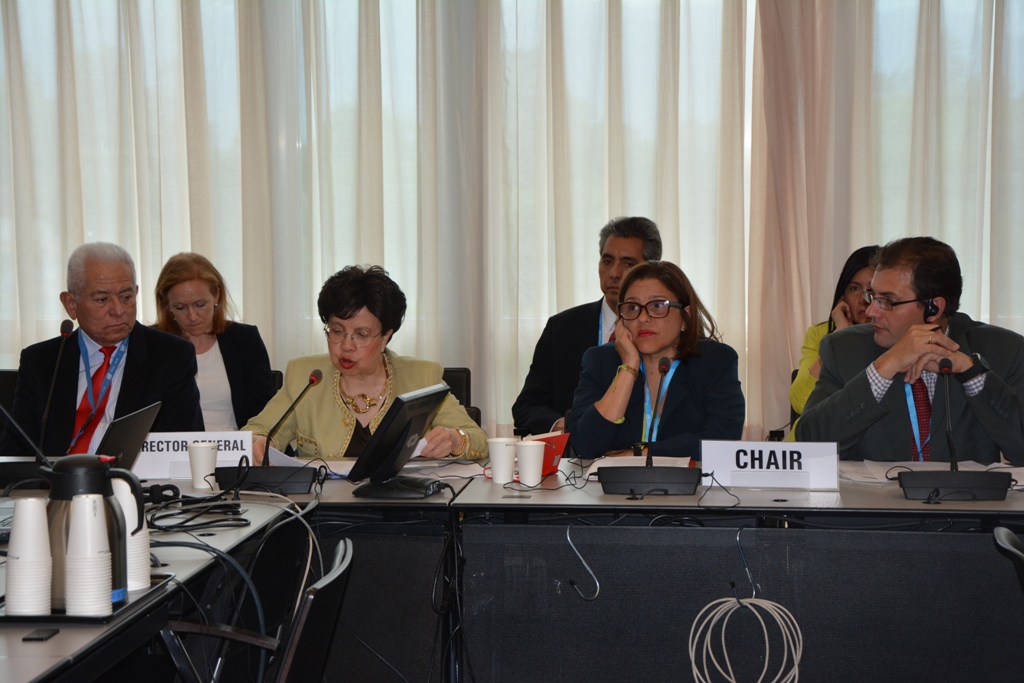 Foto 1 Directora general de la OMS, Margaret Chan ministra de Salud, Luisana Melo embajador Jorge Valero y delegación venezolana