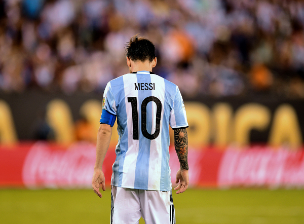 Messi-retiro-Argentina998