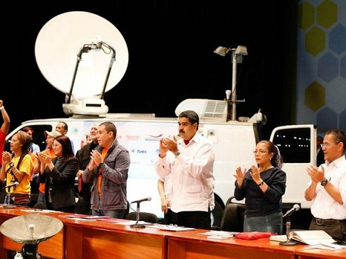 Pdte Maduro, Comunicadores