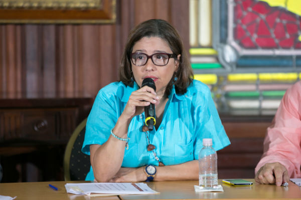 Ministra-de-Salud-Luisana-Melo