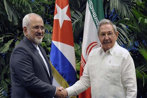 Raúl Castro y canciller iraní