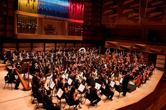 Orquesta-Sinfónica-Municipal-de-Caracas-580x386