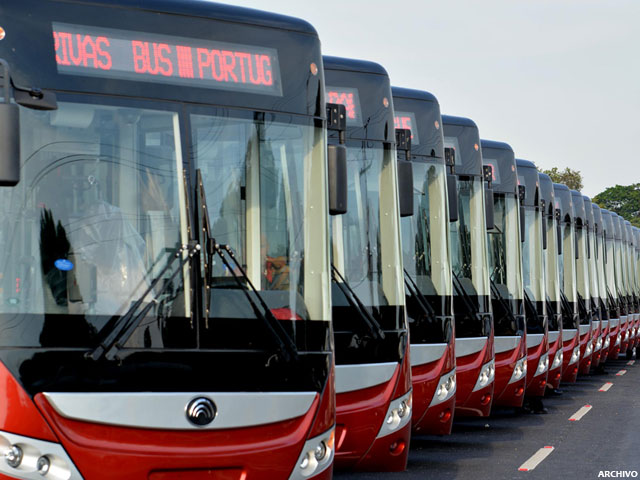 13661-transporte-autobuses-c