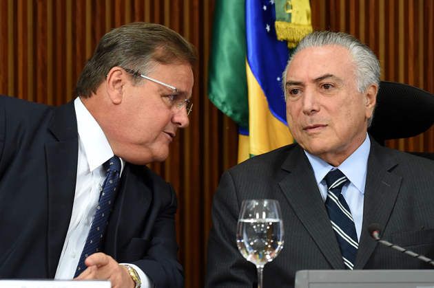 Ministro-dimision-Brasil