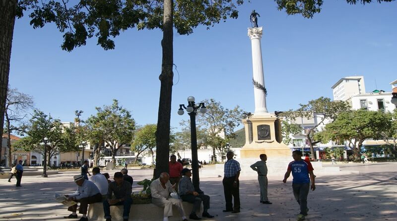 plaza-bolivar-valencia