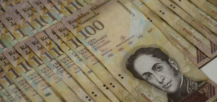 Billetes-bolivares-2-1100x618