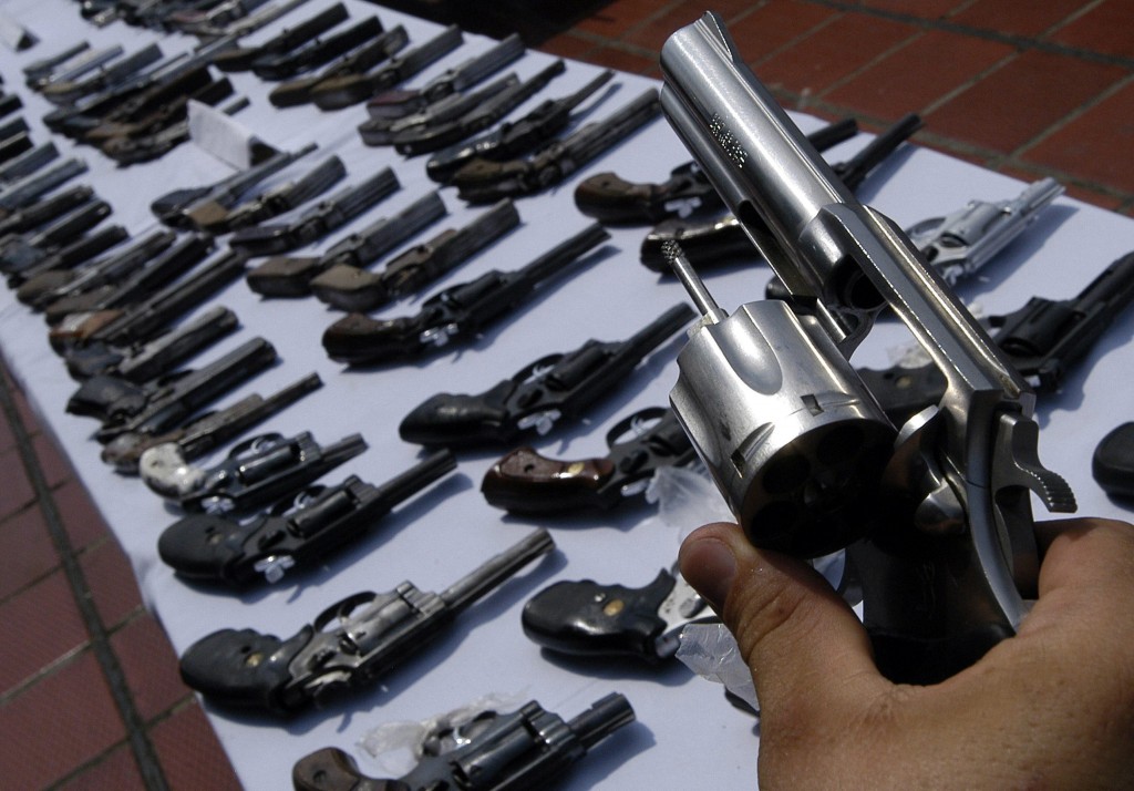 Termina-en-El-Salvador-la-organización-de-la-cita-regional-de-lucha-contra-el-tráfico-de-armas