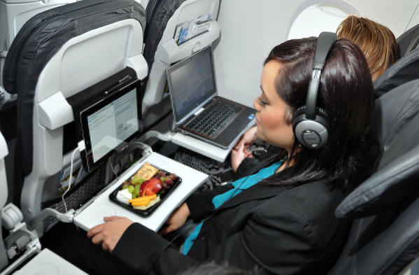 la-fi-mo-alaska-airlines-seat-have-less-cushio-001