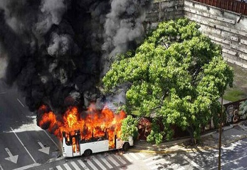Autobus-quemado