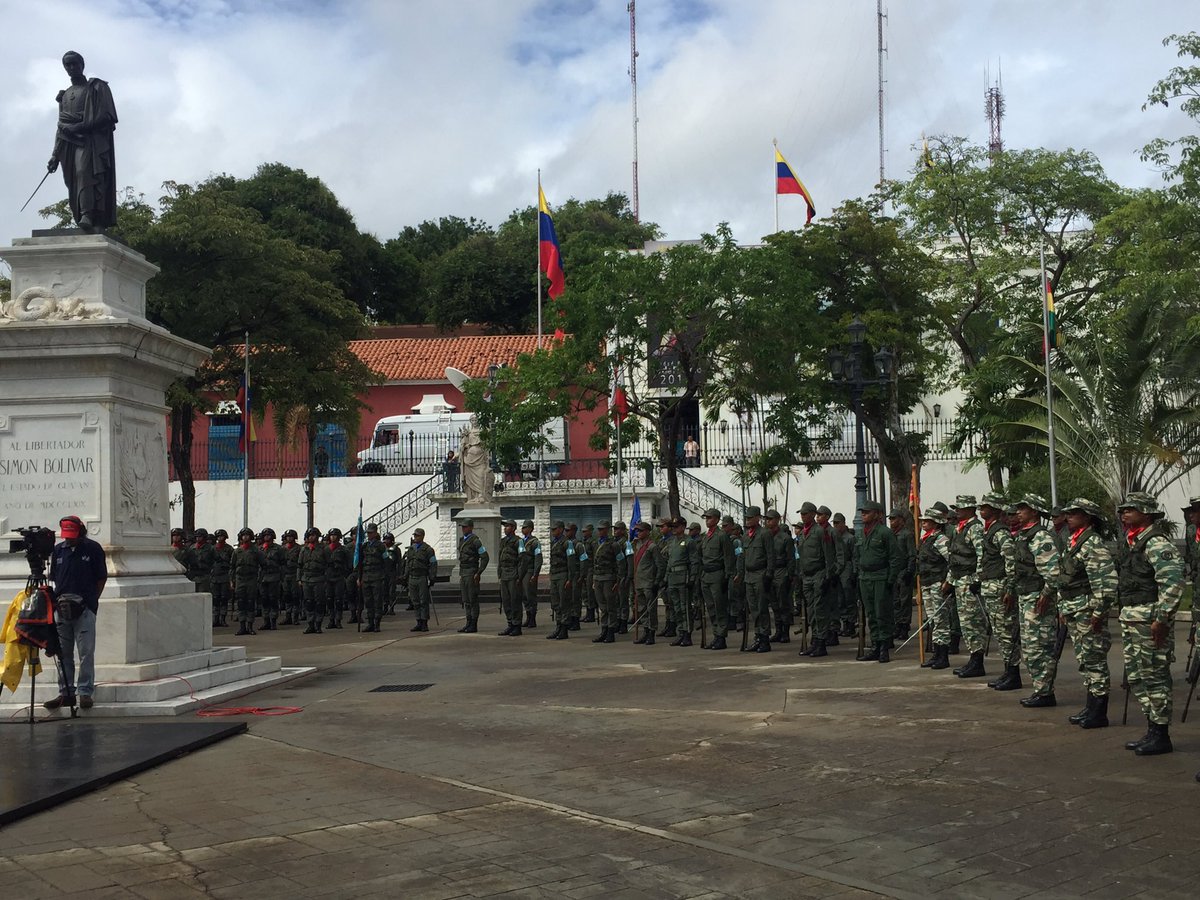 Día del Ejército en Bolívar