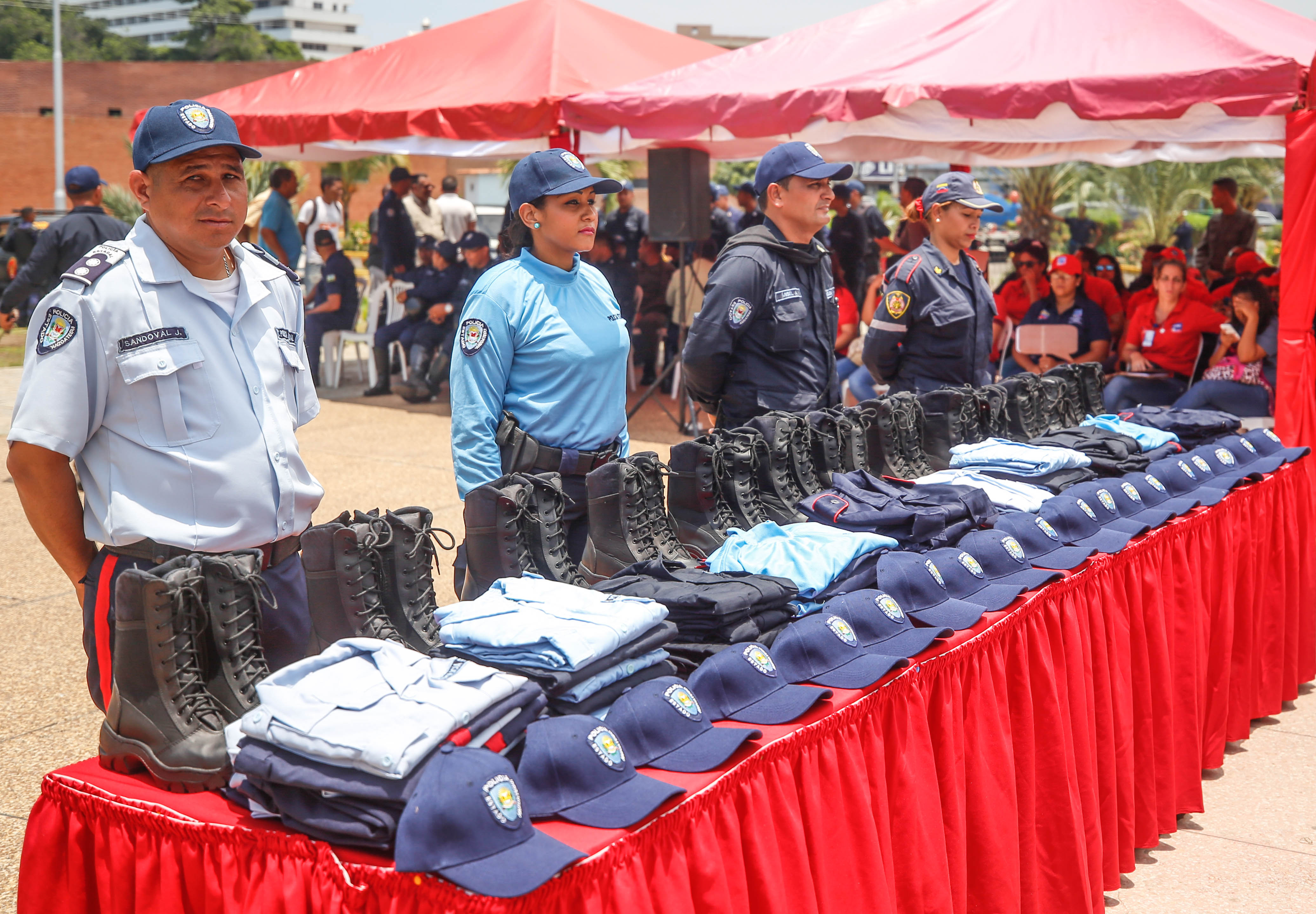 Dotación de equipamiento a la policía de Anzoátegui-7