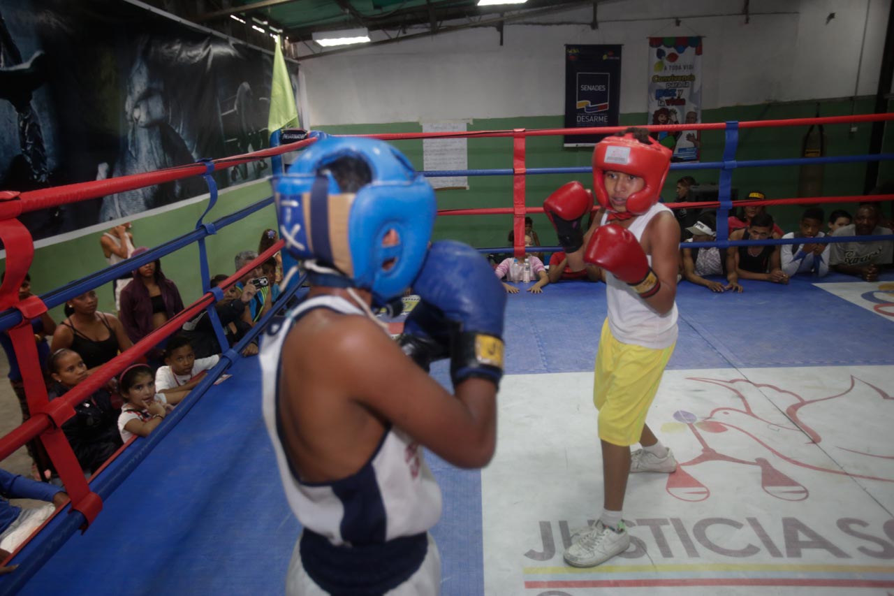 Escuelas de boxeo tomaron Caracas por la Paz y la Vida (2)