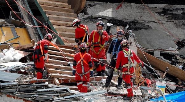 rescatan_xltimos_cuerpos_de_los_escombros_en_mxxico__efe