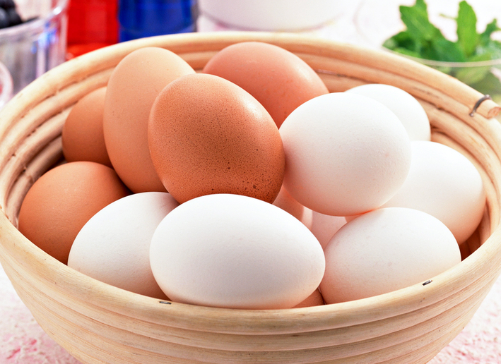huevos-blancos-marrones