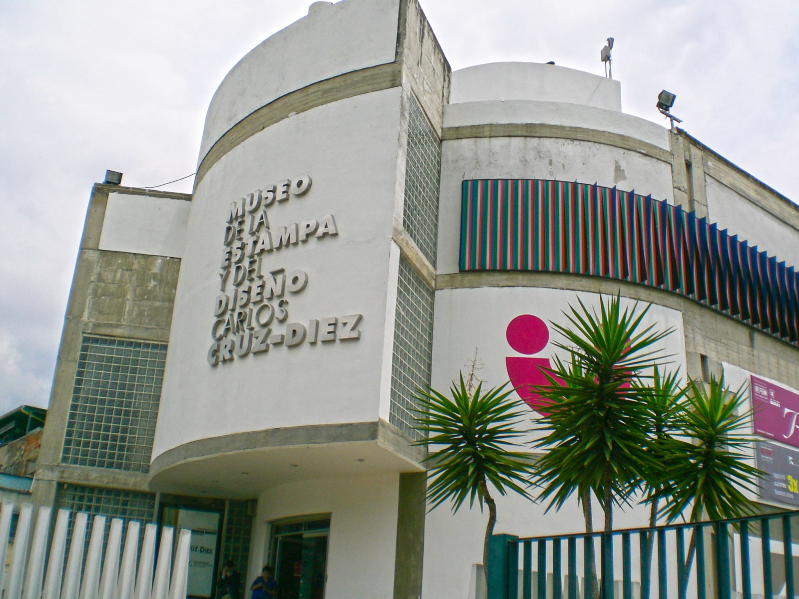 Carlos_Cruz-Díez_Museum_Caracas_2