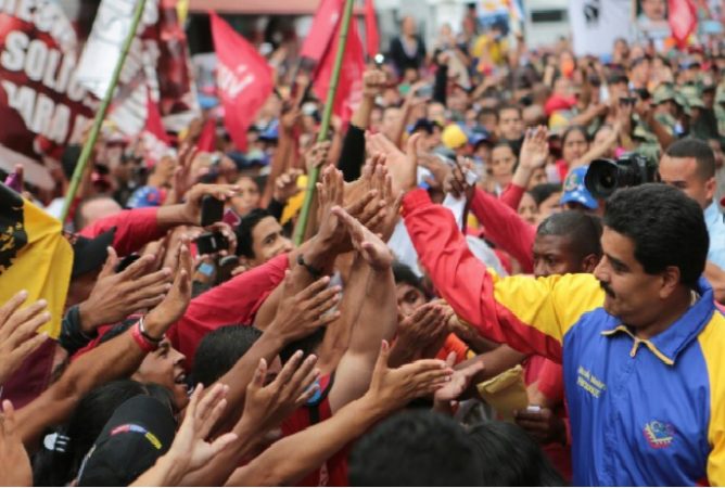 Nicolás-Maduro-en-activismo-668x450