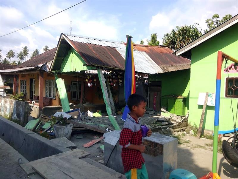 terremoto-tsunami-indonesia-muertes11