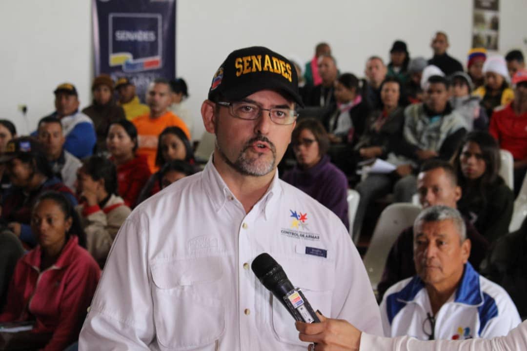 Director-general-del-Senades-profesor-Pablo-Fernández-Blanco