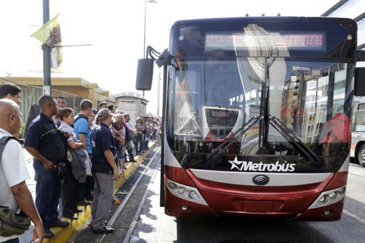 Metro-de-caracas-activa-ruta-playera-carnal-2019-Metrobus-1