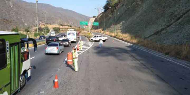 INTT-dispositivo-canalización-Autopista-Caracas-La-Guaira-1