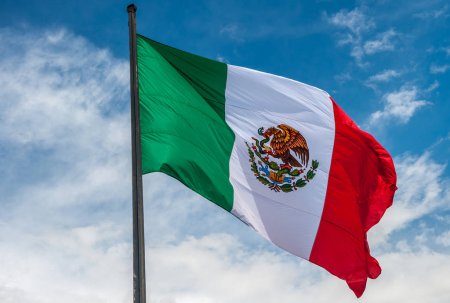 depositphotos_132317372-stock-photo-waving-flag-of-mexico