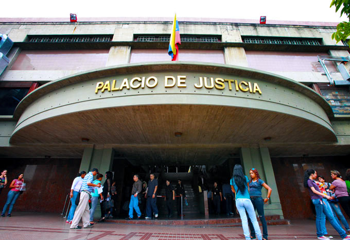 Palacio-de-Justicia-09