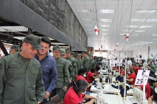 venezuela-industriamilitar-ene16-minppdefensa-520