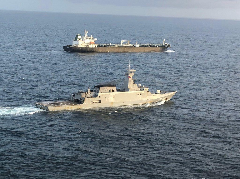 Fanb resguarda buques de Irán