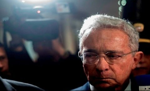 Screenshot_2020-08-14 Corte pide al Senado suspender de su cargo a Álvaro Uribe