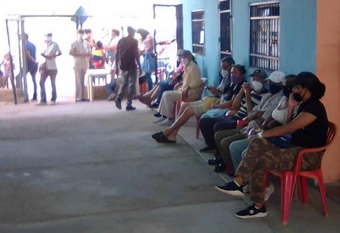 Alcaldía realiza Jornada Médica en Base de Misiones Petronila Mata