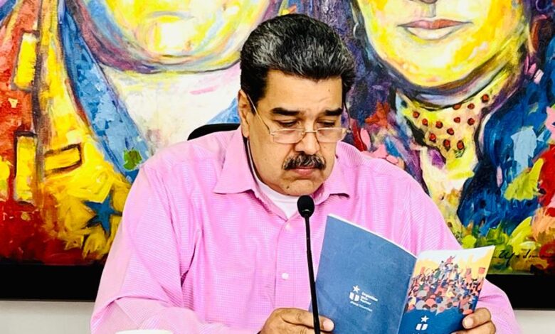Presidente Maduro Manual de Trabajo de PSUV extraordinario