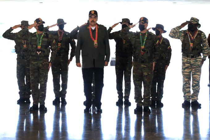 Maduro lideró acto de celebración del 17° Aniversario del CEOFANB