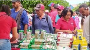 Feria del Campo Soberano se desplegó en el municipio Lossada
