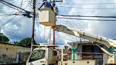 Comunidades de Guasipati fueron atendidas en materia eléctrica por 1X10 del Buen Gobierno