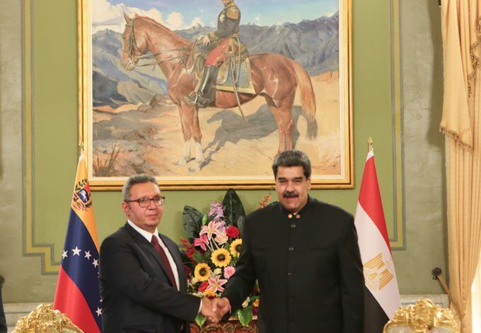 Nicolás Maduro recibió las Credenciales del Embajador de Egipto