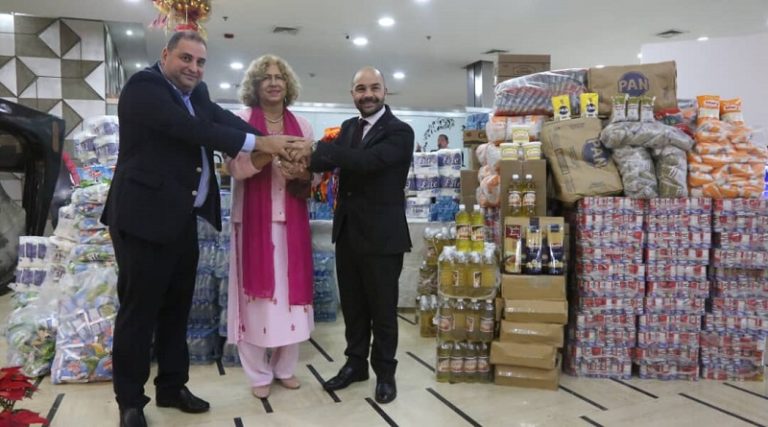 Donación de alimentos fue entregada por el embajador de Palestina