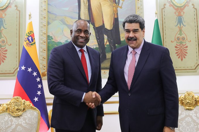 Presidente Maduro recibió al primer ministro de Dominica Roosevelt Skerrit