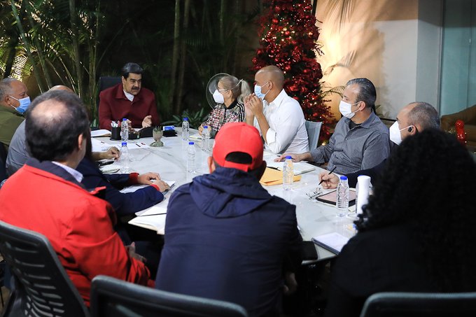 Presidente Nicolás Maduro lideró reunión de trabajo con el buró político del PSUV