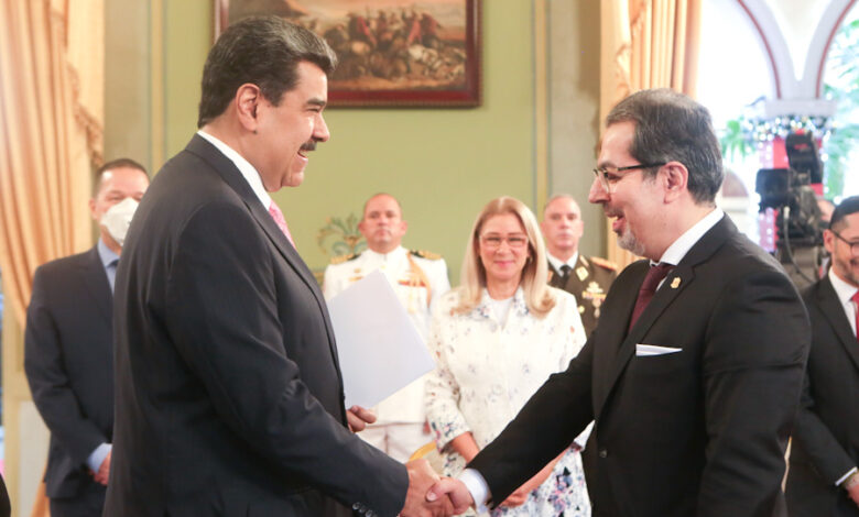 Presidente Maduro recibió las cartas credenciales del Embajador de Siria