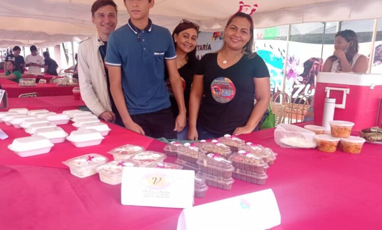 Inició la Feria Navideña de los trabajadores emprendedores de la Gobernación del estado Apure